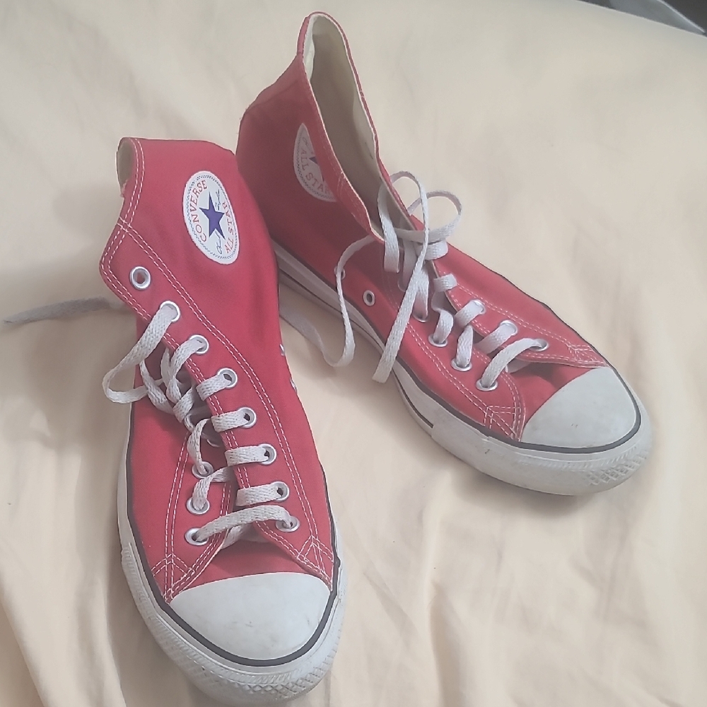 Mens/womens Converse Red 10.5 Canvas High-Top Sneakers